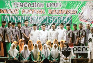 Foto Bersama Rekan-Rekanita PAC IPNU IPPNU Mangaran Usai Pengajian Umum dan Festival Rajabiyah (BP/Istimewa)